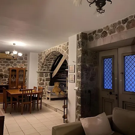 Despoinas Stone House In *