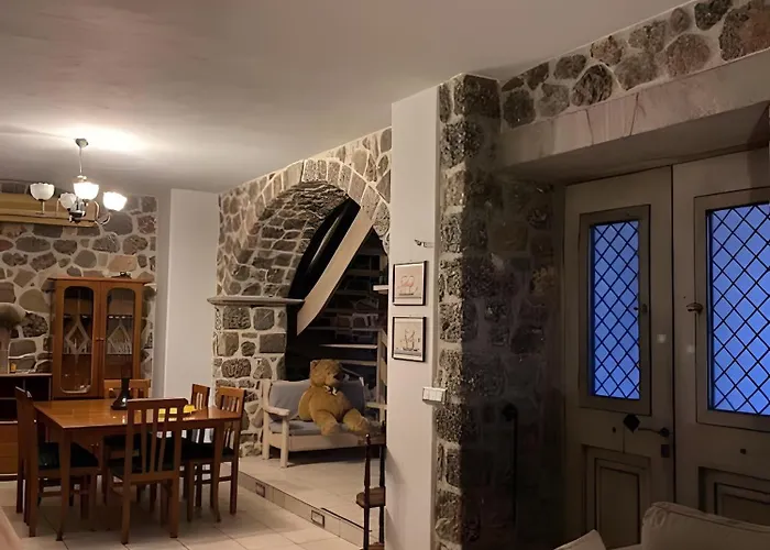 Despoinas Stone House In *